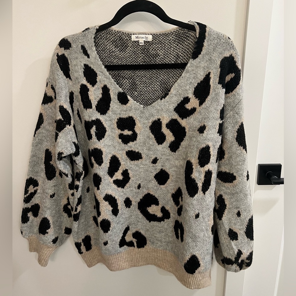 Miracle brand leopard print v-neck sweater